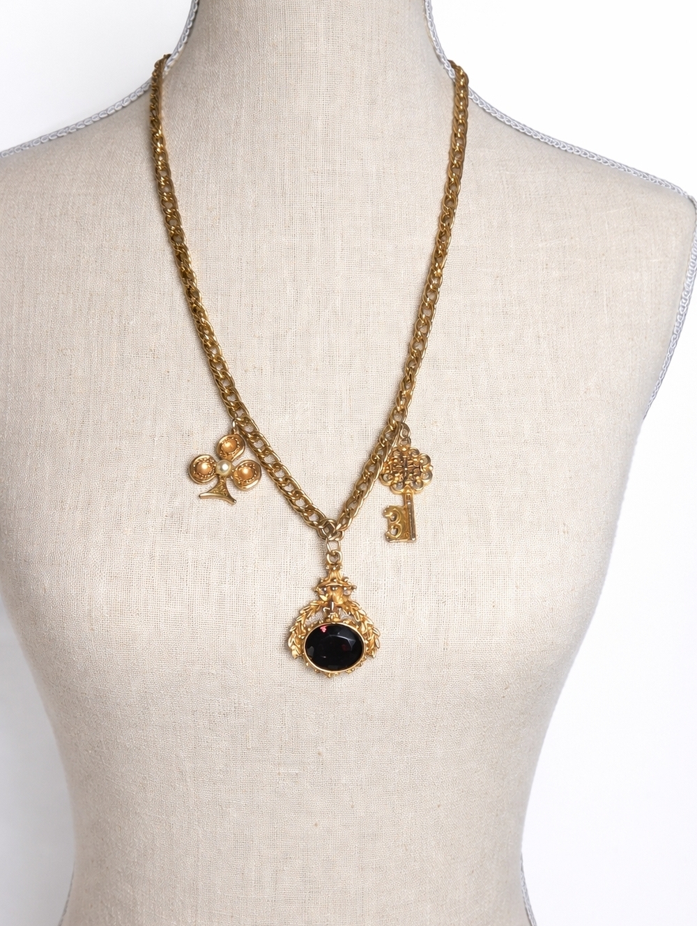 Vintage 70s‎ Gold Tone  Station Necklace